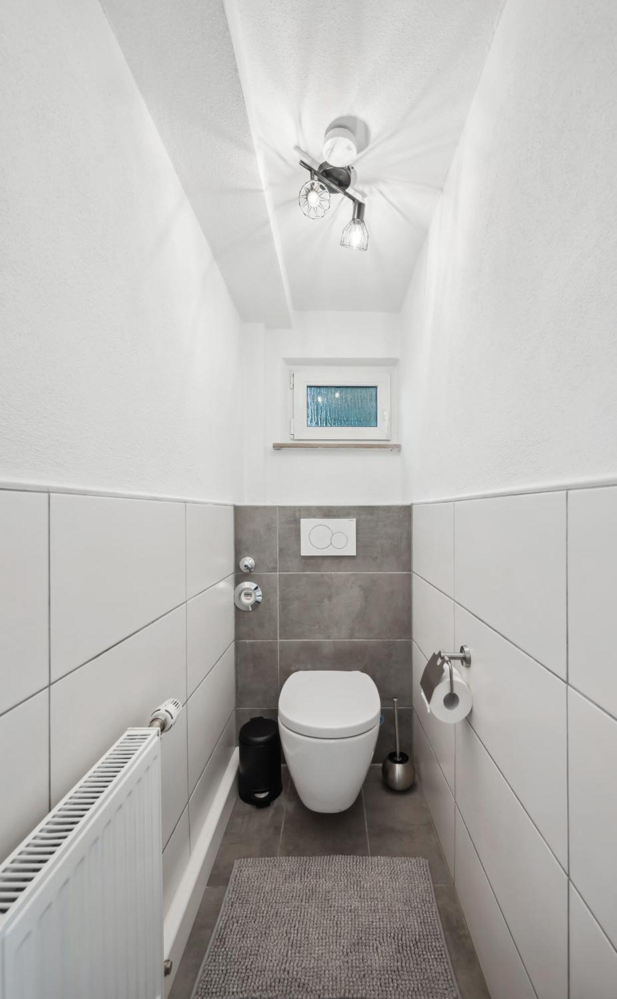 Malu Rooms - Ruhige Lage, Erdgeschoss, Smarttv, Netflix, 24H Checkin, Ludwigsburg Kültér fotó